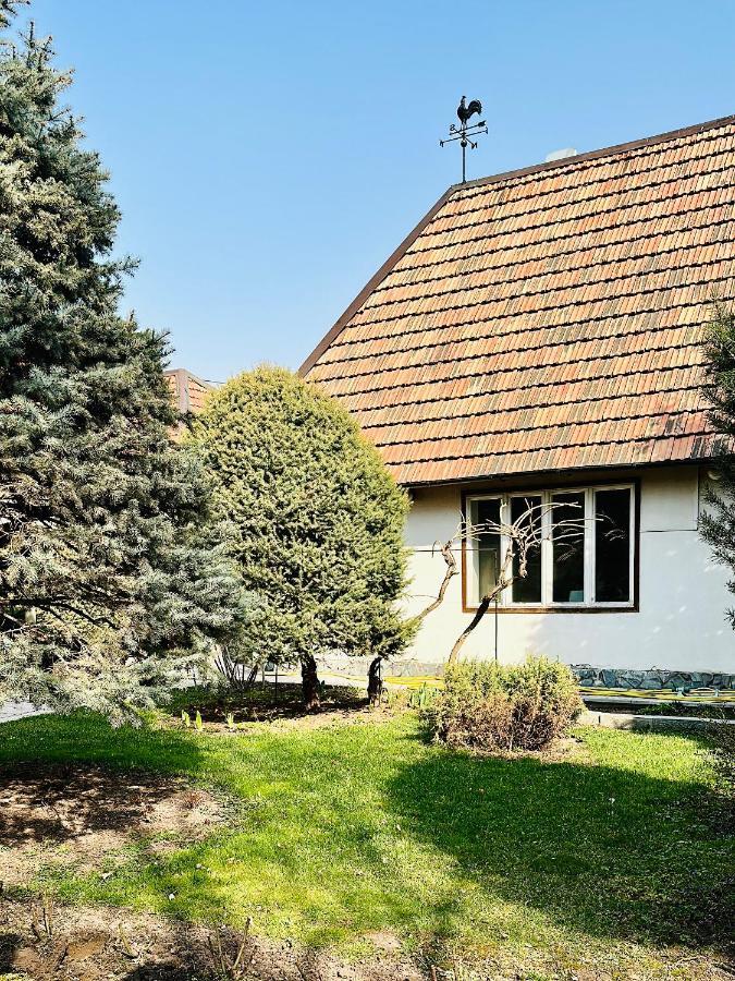 Astoria Garden Hotel Bishkek Ngoại thất bức ảnh