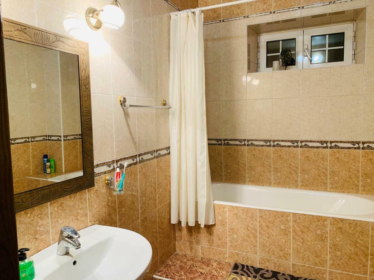 Astoria Garden Hotel Bishkek Ngoại thất bức ảnh